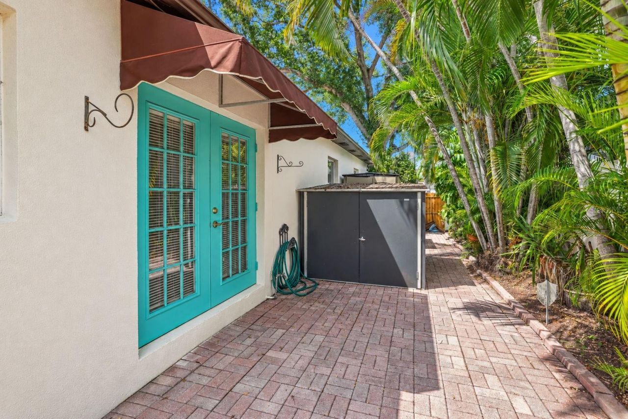 206 17th Avenue Ne, Saint Petersburg, FL 33704 Photo