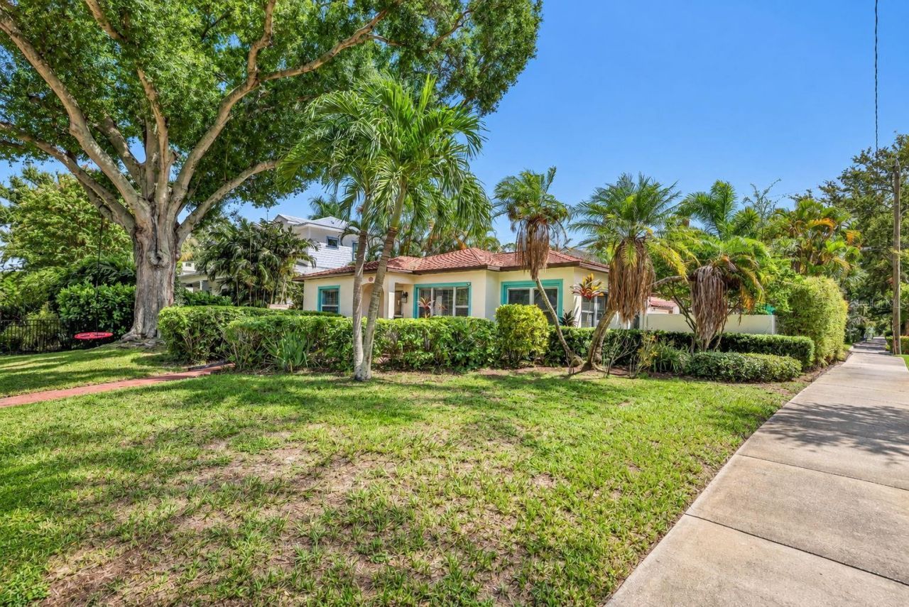206 17th Avenue Ne, Saint Petersburg, FL 33704 Photo