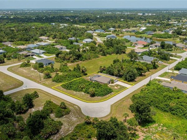 121 RED CEDAR PARK , ROTONDA WEST, FL 33947