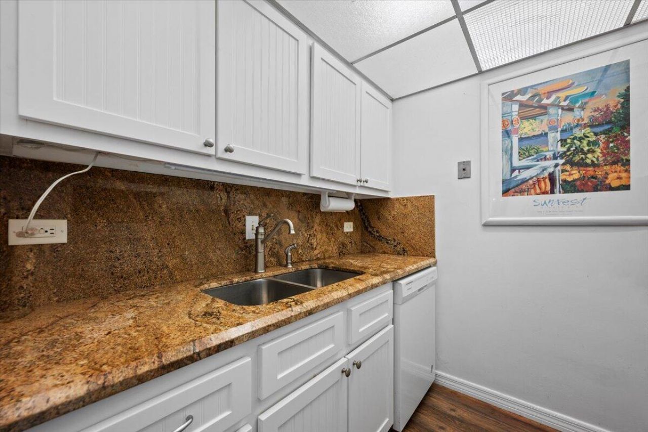 1200 Marine Way, Unit 304, North Palm Beach, FL 33408 Photo