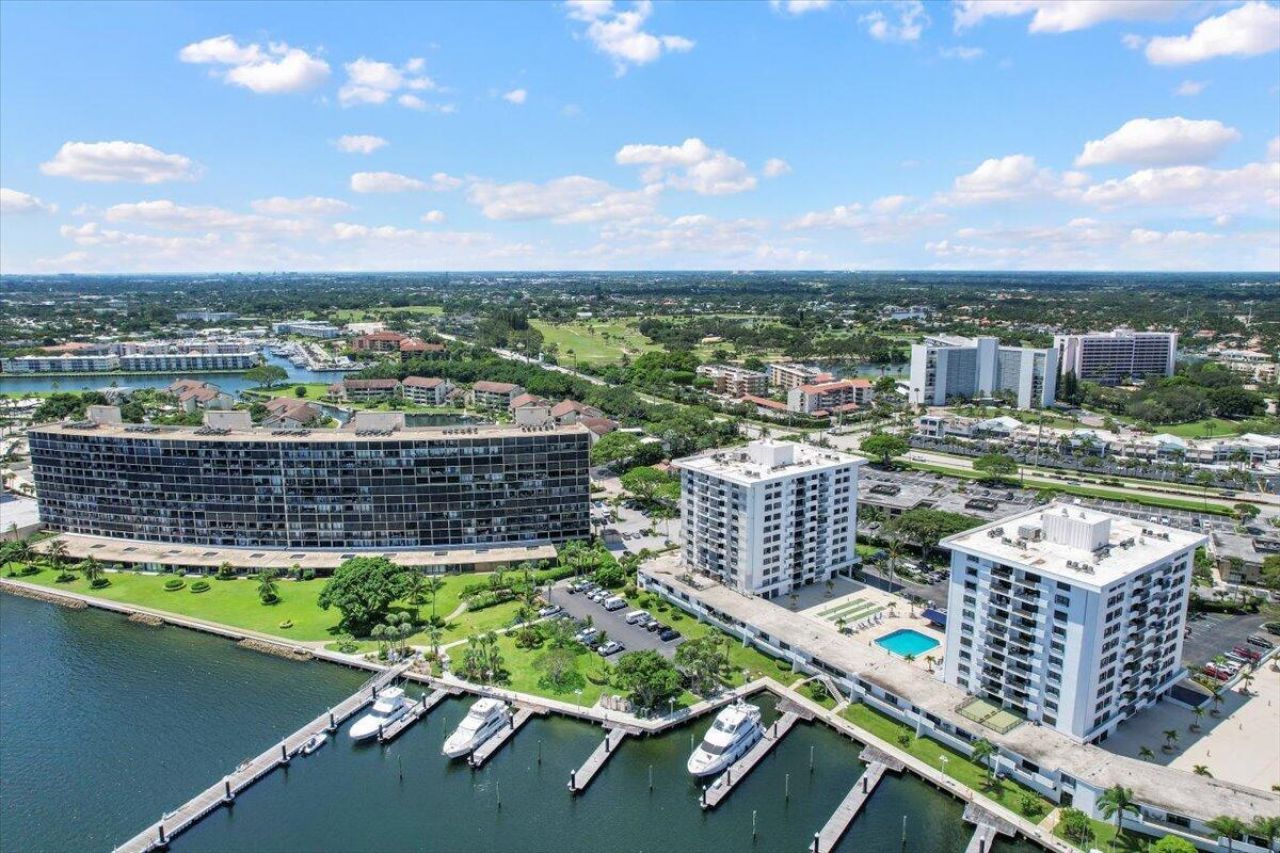 1200 Marine Way, Unit 304, North Palm Beach, FL 33408 Photo