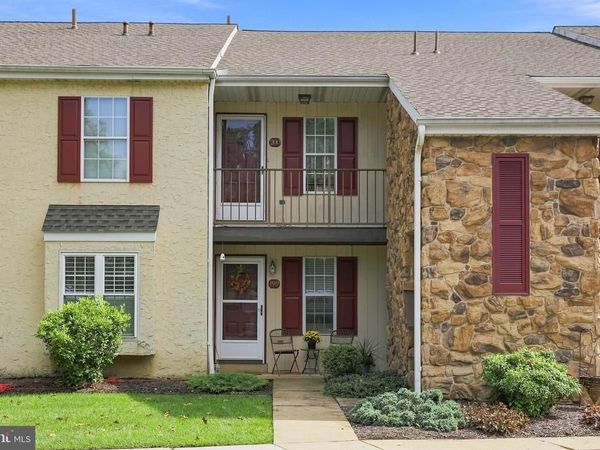 199 OAK KNOLL CIRCLE , MILLERSVILLE, PA 17551