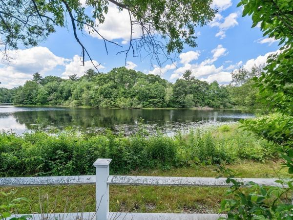11 Sunset Dr, Easton, MA 02334