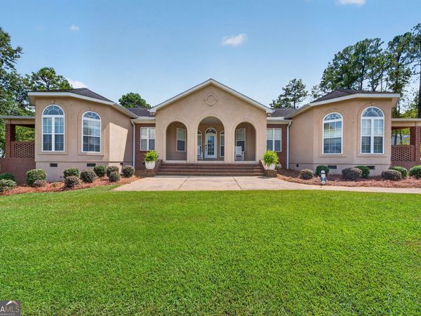 103 Waters Edge Drive NE, Milledgeville, GA 31061