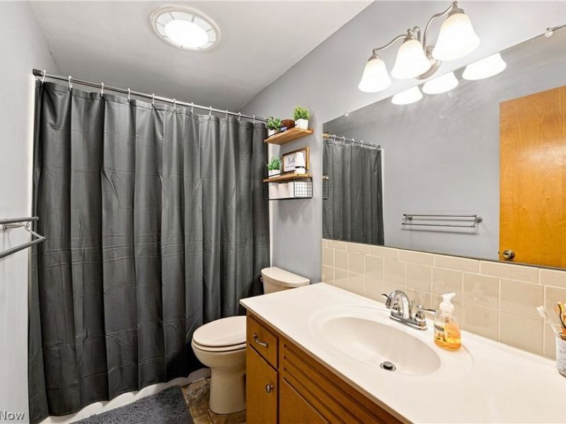 1715 Hillcrest Drive NW, Dover, OH 44622 Photo 25