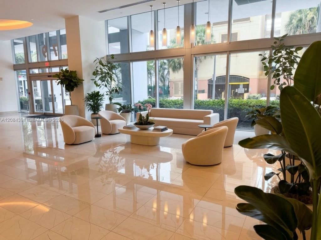 79 SW 12th St , Unit 2410-S, Miami, FL 33130 Photo