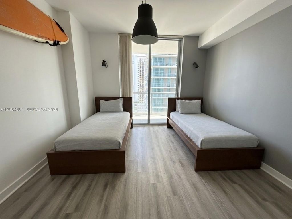 79 SW 12th St , Unit 2410-S, Miami, FL 33130 Photo