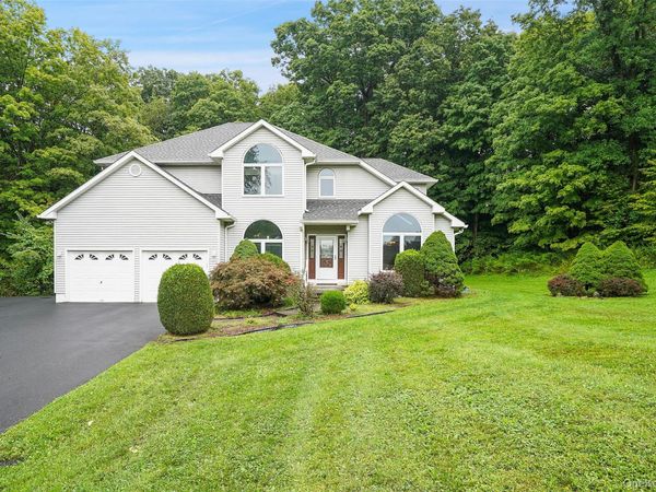 18 Bray Farm Lane, Wappingers Falls, NY 12590
