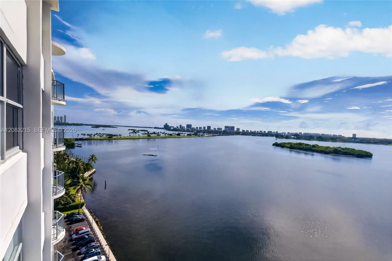 11930 N Bayshore Dr, Unit 1405, North Miami, FL 33181 Photo