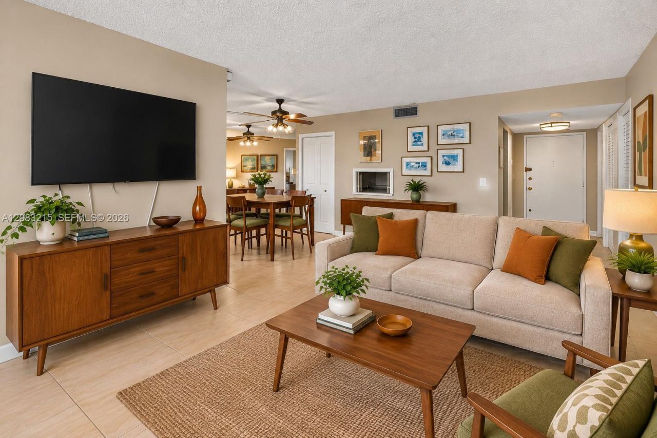 11930 N Bayshore Dr, Unit 1405, North Miami, FL 33181 Photo