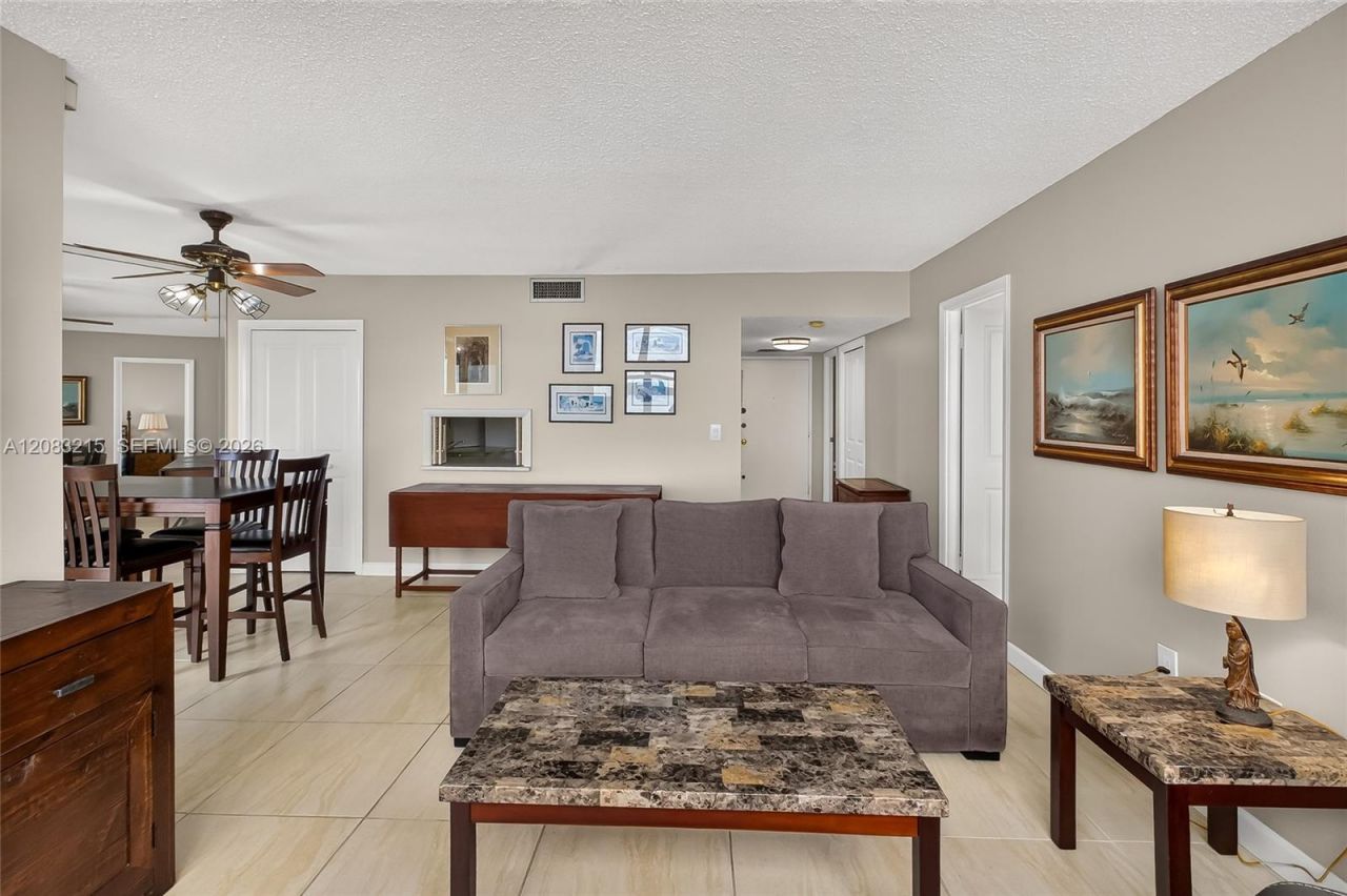 11930 N Bayshore Dr, Unit 1405, North Miami, FL 33181 Photo