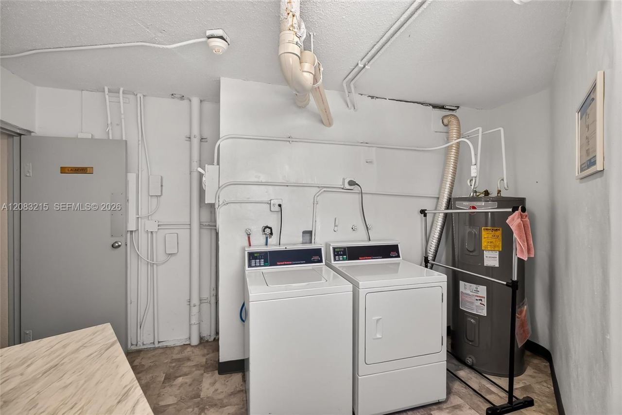 11930 N Bayshore Dr, Unit 1405, North Miami, FL 33181 Photo