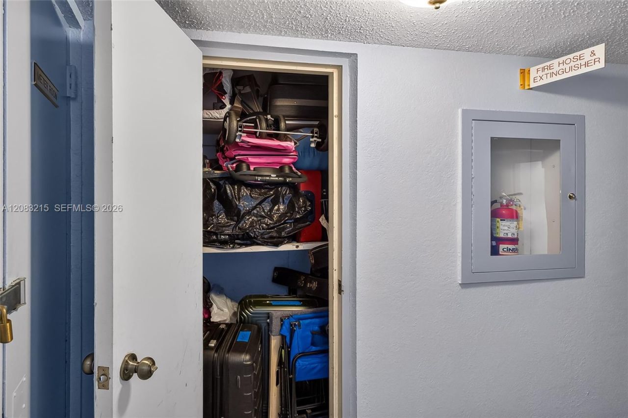 11930 N Bayshore Dr, Unit 1405, North Miami, FL 33181 Photo