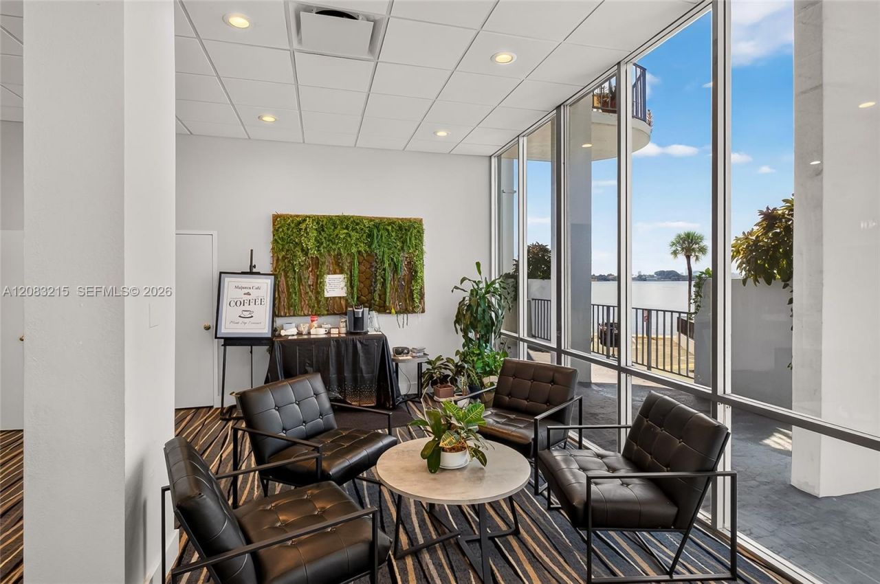 11930 N Bayshore Dr, Unit 1405, North Miami, FL 33181 Photo