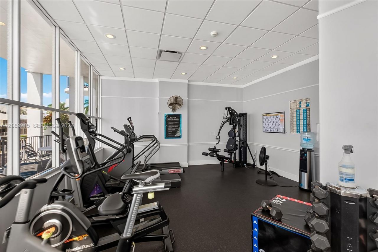 11930 N Bayshore Dr, Unit 1405, North Miami, FL 33181 Photo