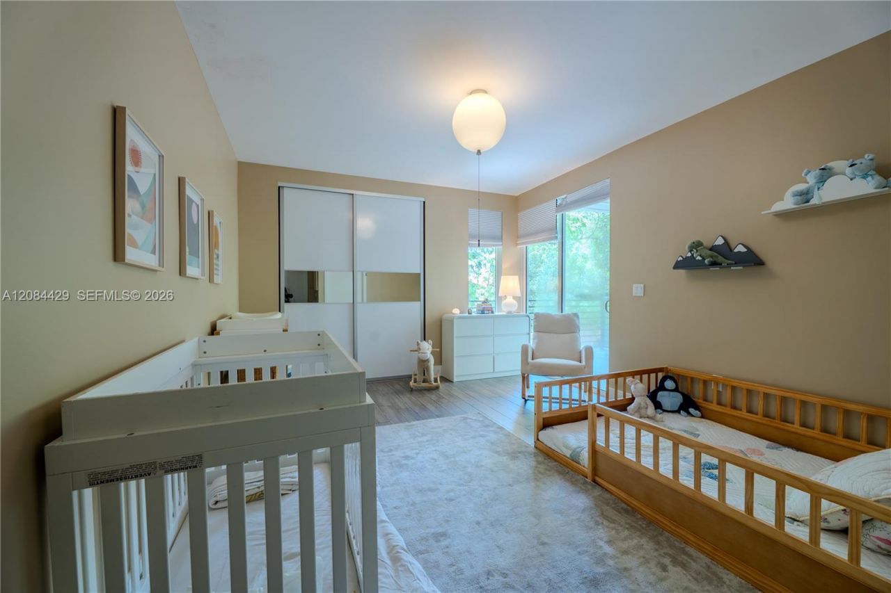3167 Gifford Ln, Unit 3167, Miami, FL 33133 Photo