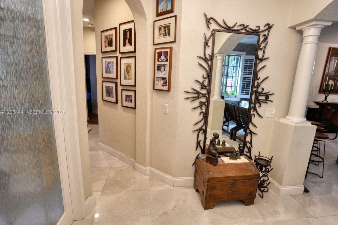2706 Kinsington Cir, Unit 23-2, Weston, FL 33332 Photo