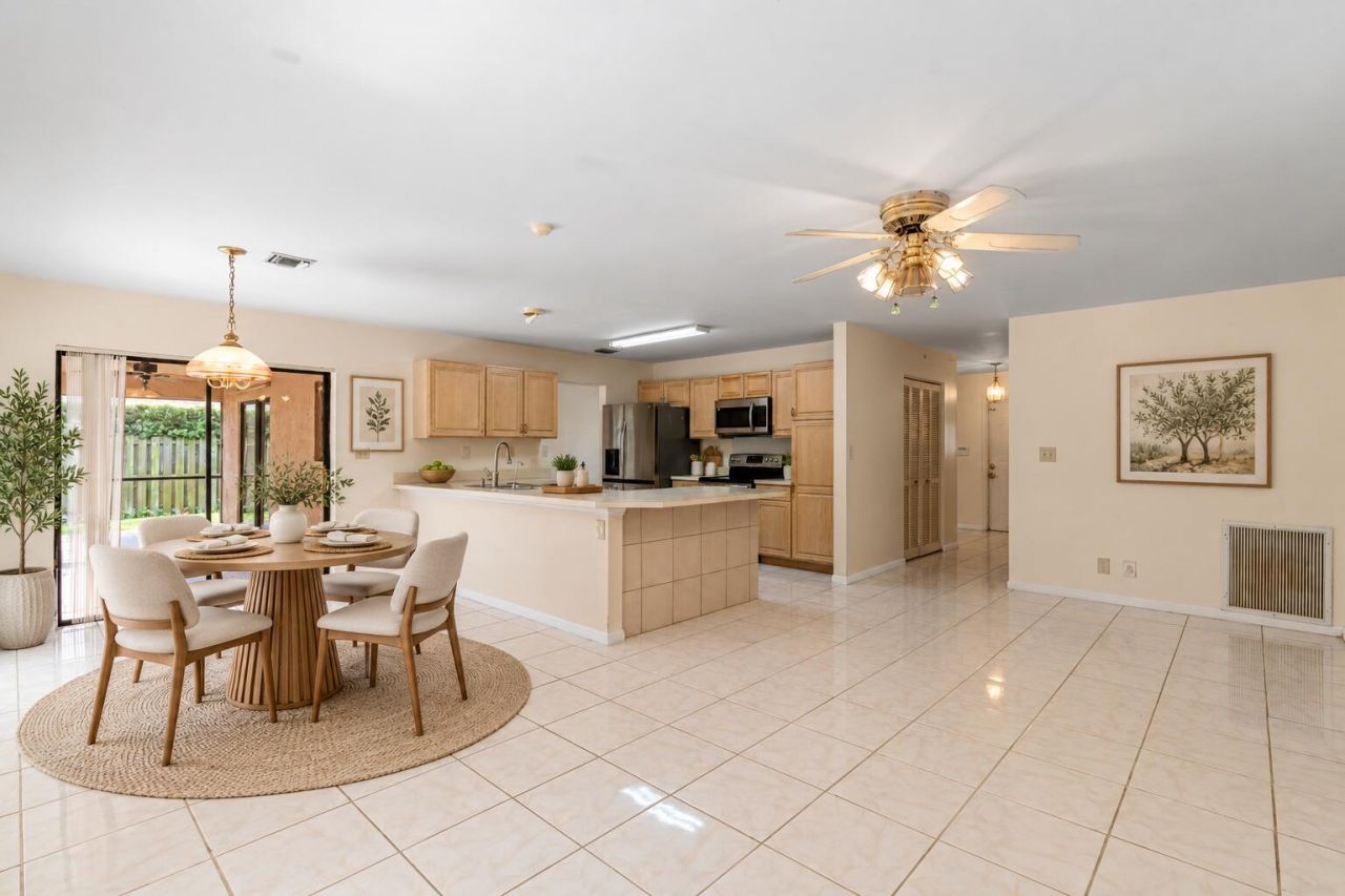 2652 Yarmouth Drive, Wellington, FL 33414 Photo