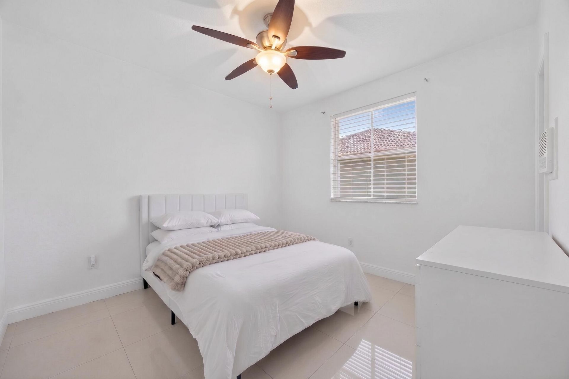 16401 SW 78th Terrace, Miami, FL 33193 Photo