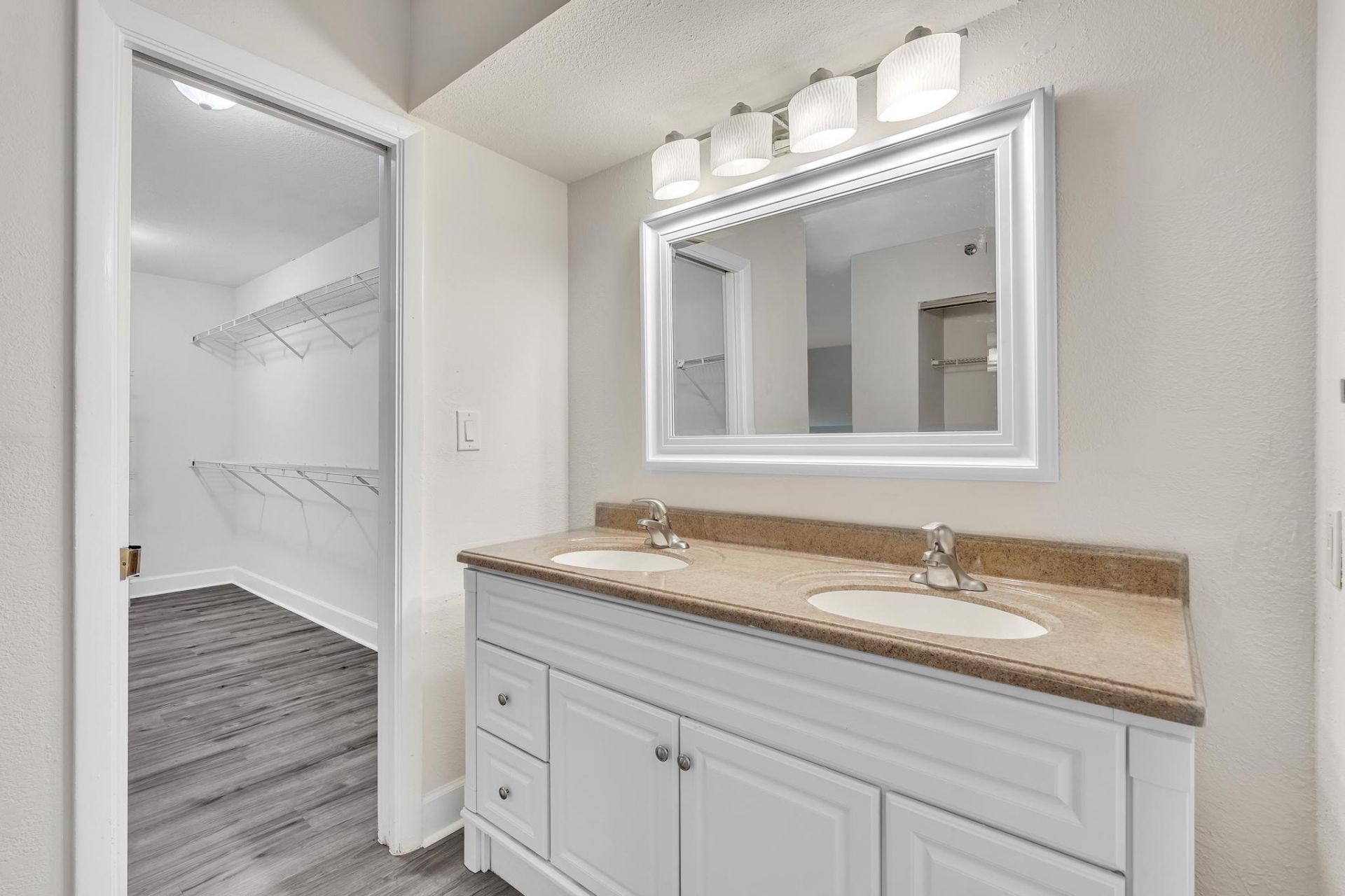7564 Regency Lake Drive, Unit 202, Boca Raton, FL 33433 Photo