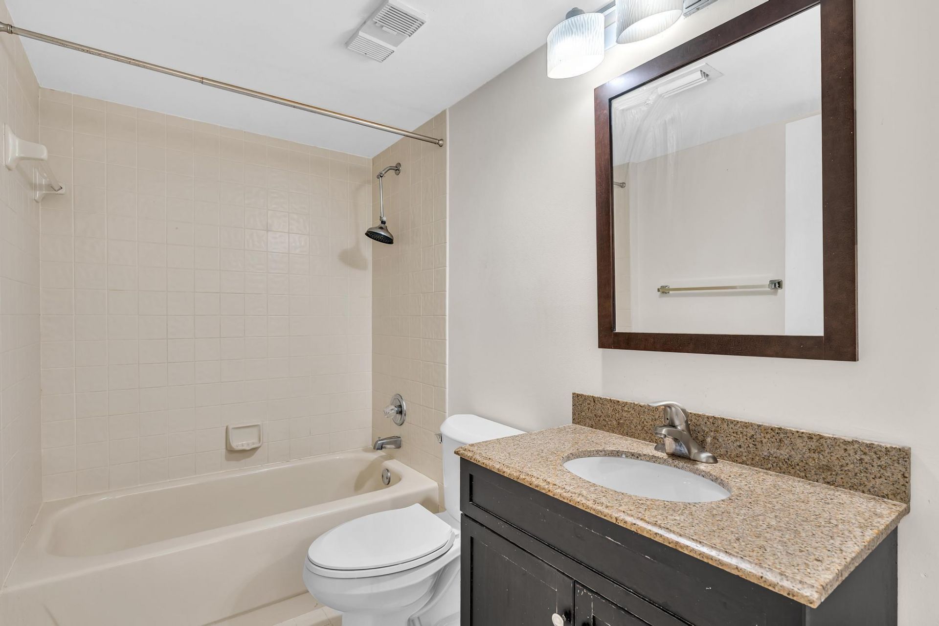 7564 Regency Lake Drive, Unit 202, Boca Raton, FL 33433 Photo