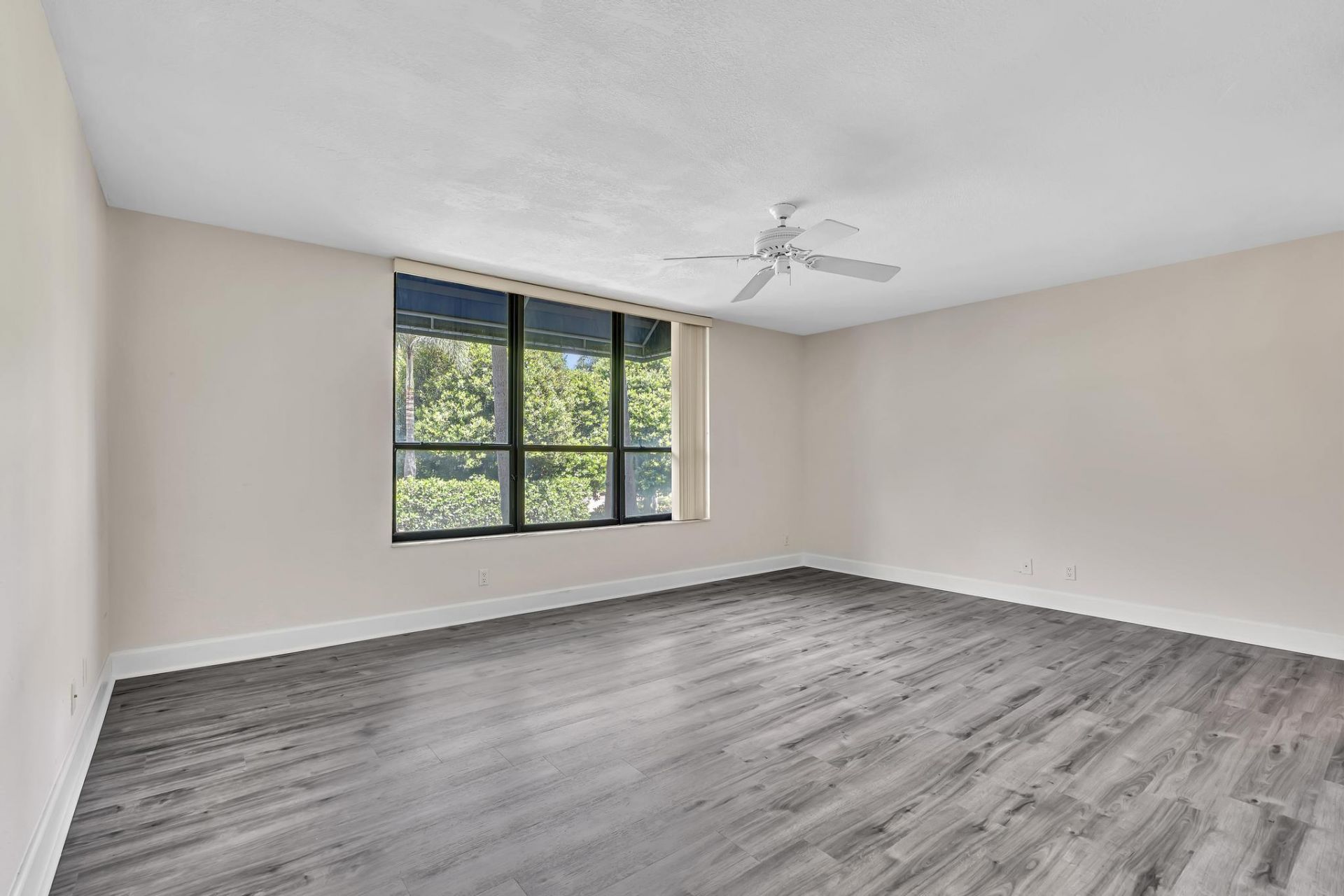 7564 Regency Lake Drive, Unit 202, Boca Raton, FL 33433 Photo