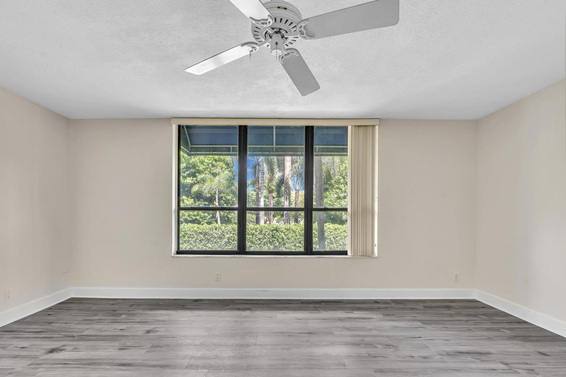 7564 Regency Lake Drive, Unit 202, Boca Raton, FL 33433 Photo