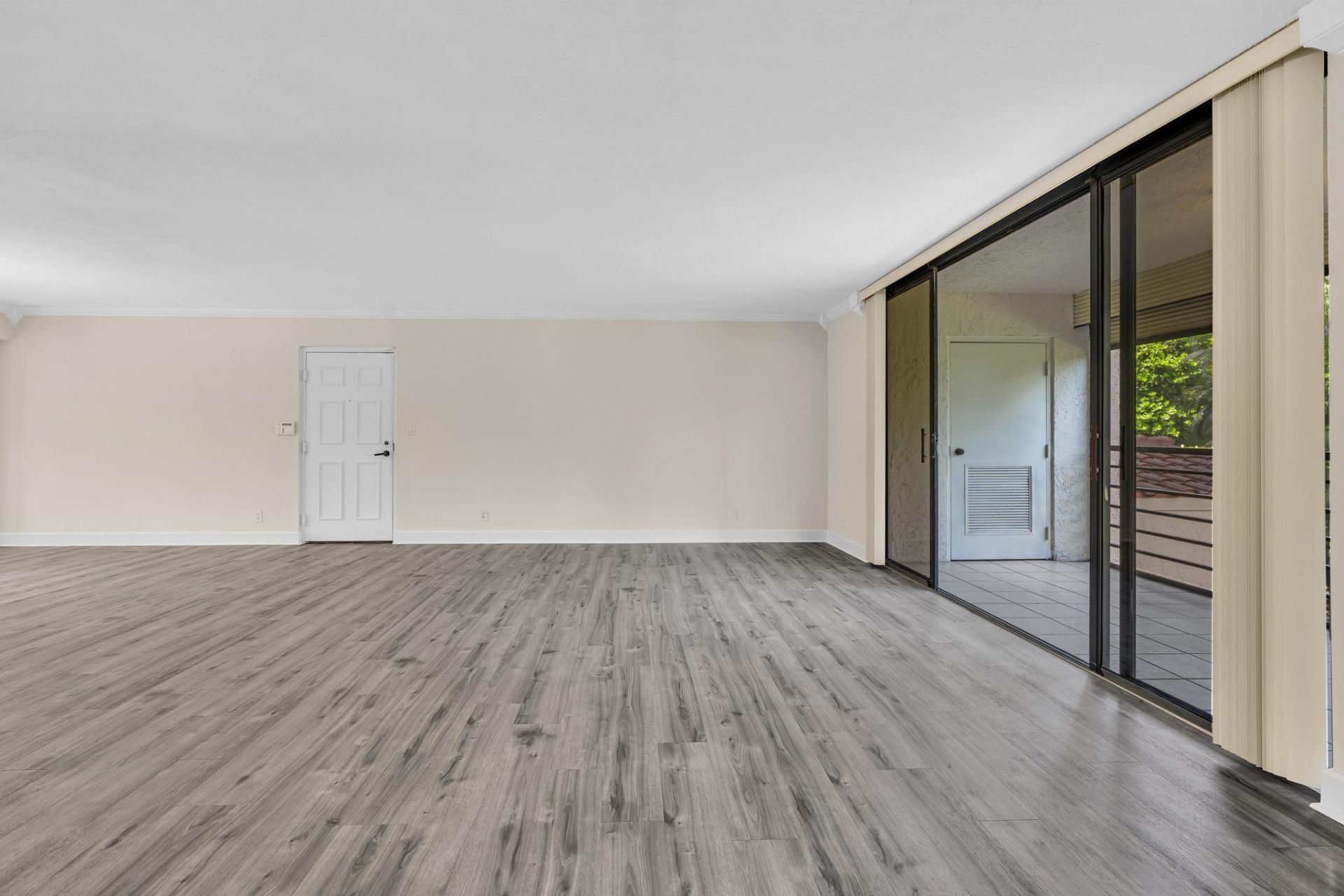 7564 Regency Lake Drive, Unit 202, Boca Raton, FL 33433 Photo