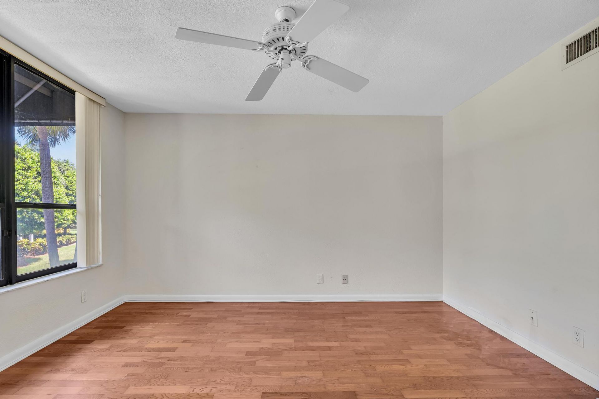 7564 Regency Lake Drive, Unit 202, Boca Raton, FL 33433 Photo