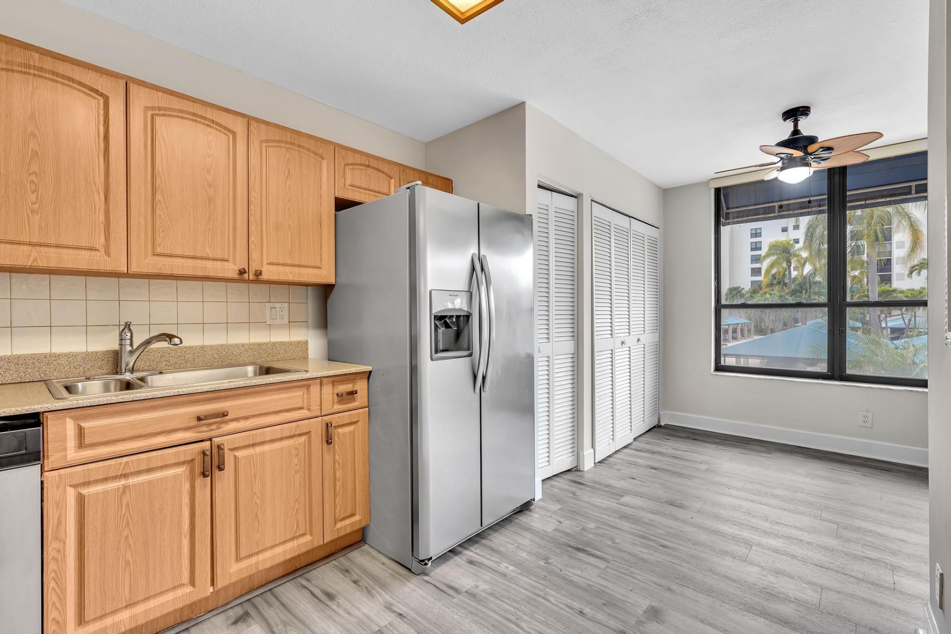7564 Regency Lake Drive, Unit 202, Boca Raton, FL 33433 Photo