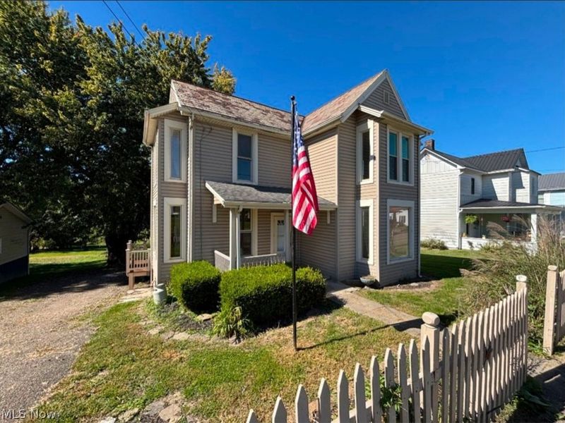 317 North Main Street, Bethesda, OH 43719 Photo 4