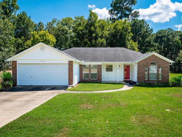 2000 Cherry Creek Circle, Bryant, AR 72022