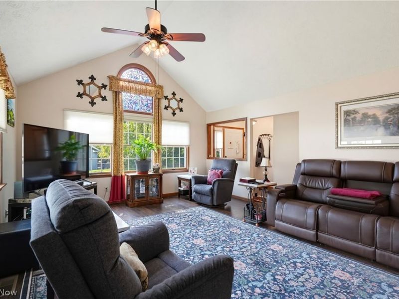 4035 Woodlands Drive, Vermilion, OH 44089 Photo 10