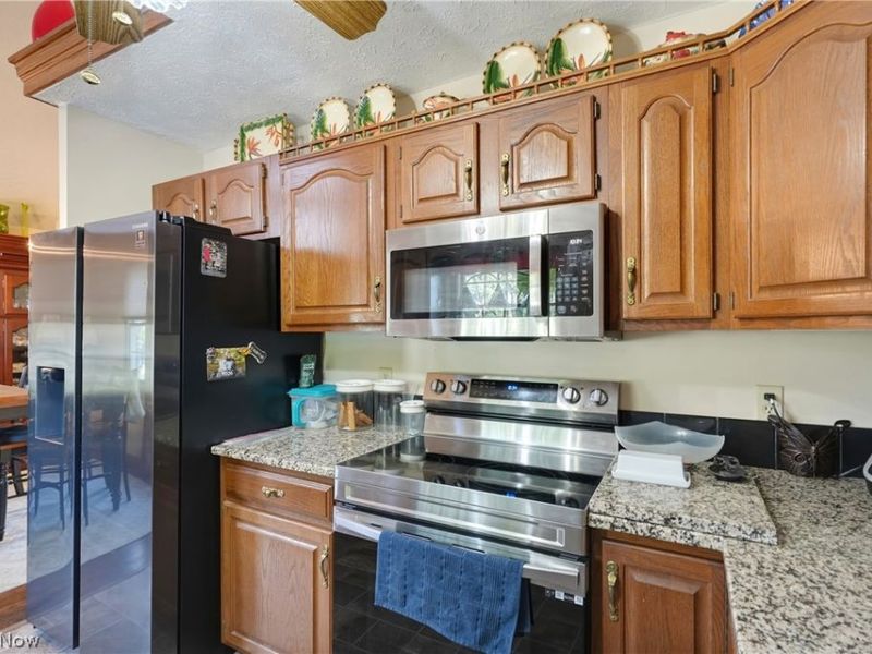 4035 Woodlands Drive, Vermilion, OH 44089 Photo 13