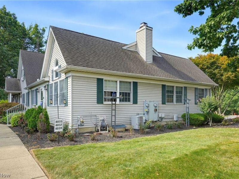 4035 Woodlands Drive, Vermilion, OH 44089 Photo 2