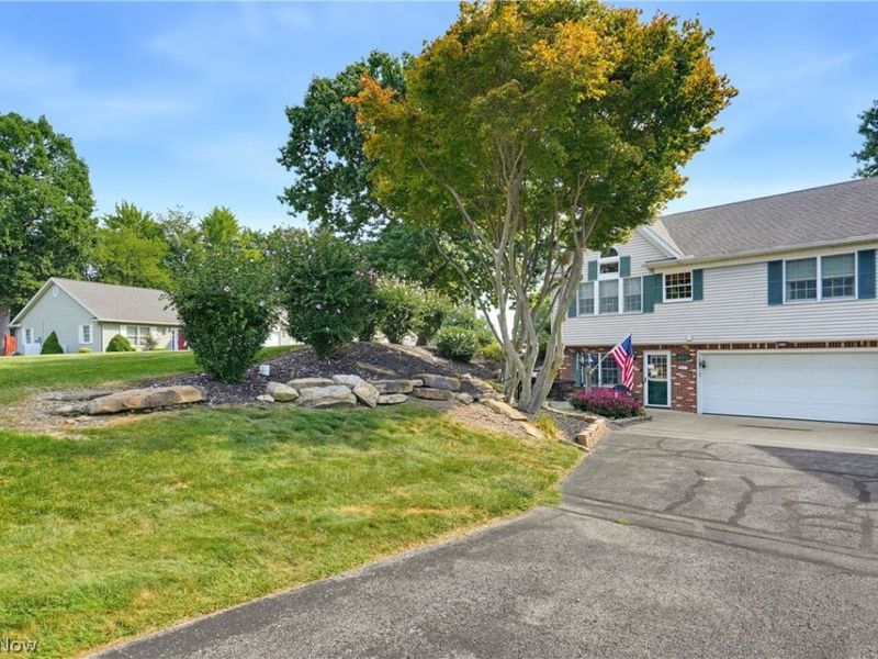 4035 Woodlands Drive, Vermilion, OH 44089 Photo 3