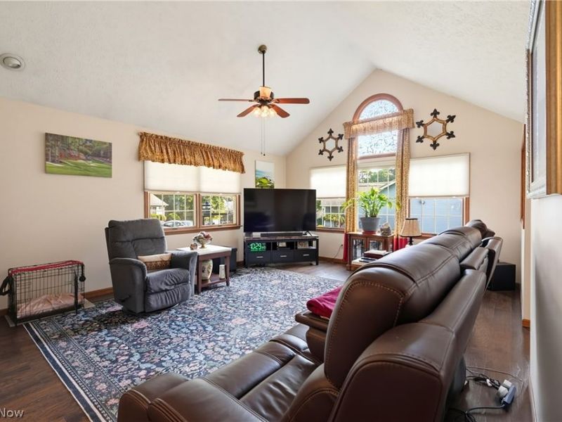 4035 Woodlands Drive, Vermilion, OH 44089 Photo 9