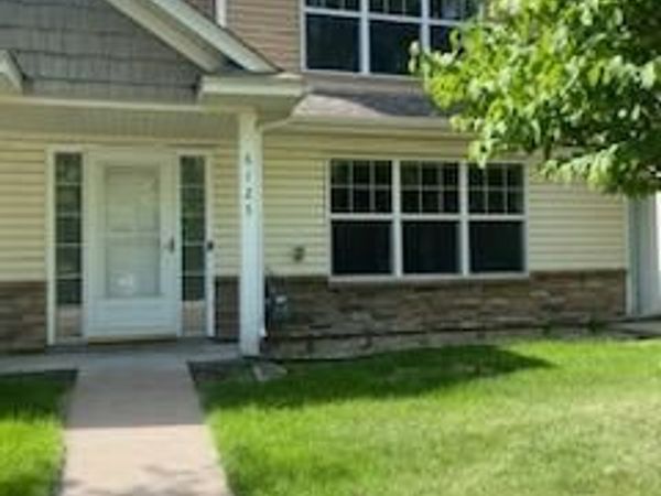 6125 32nd Avenue N, Crystal, MN 55422