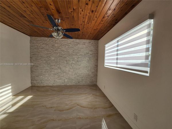 1113 NE 8th St, Unit Efficiency, Hallandale Beach, FL 33009