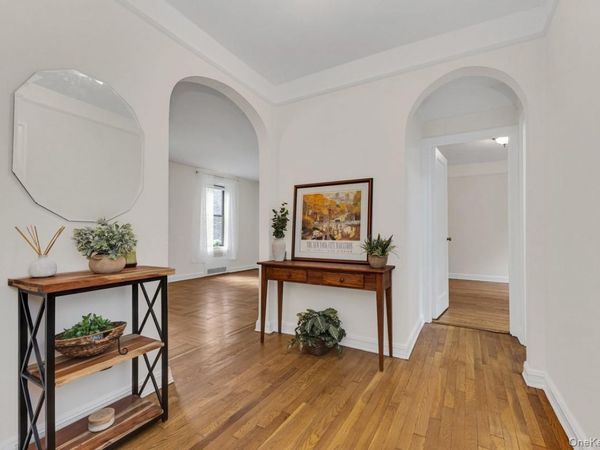 83-80 118th Street, Unit 2M, Kew Gardens, NY 11415