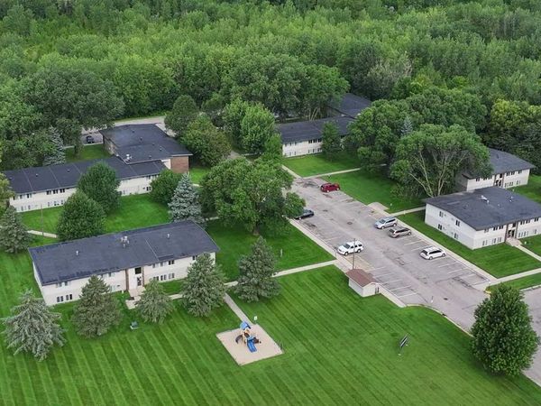 151 Sunnyslope RD , Morris, MN 56267