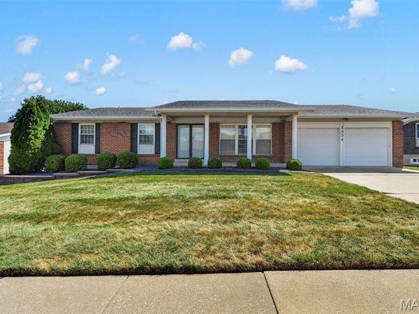 2534 Cripple Creek Drive, St Louis, MO 63129