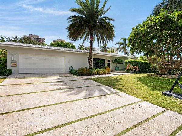 2012 NE 31ST Avenue, Fort Lauderdale, FL 33305