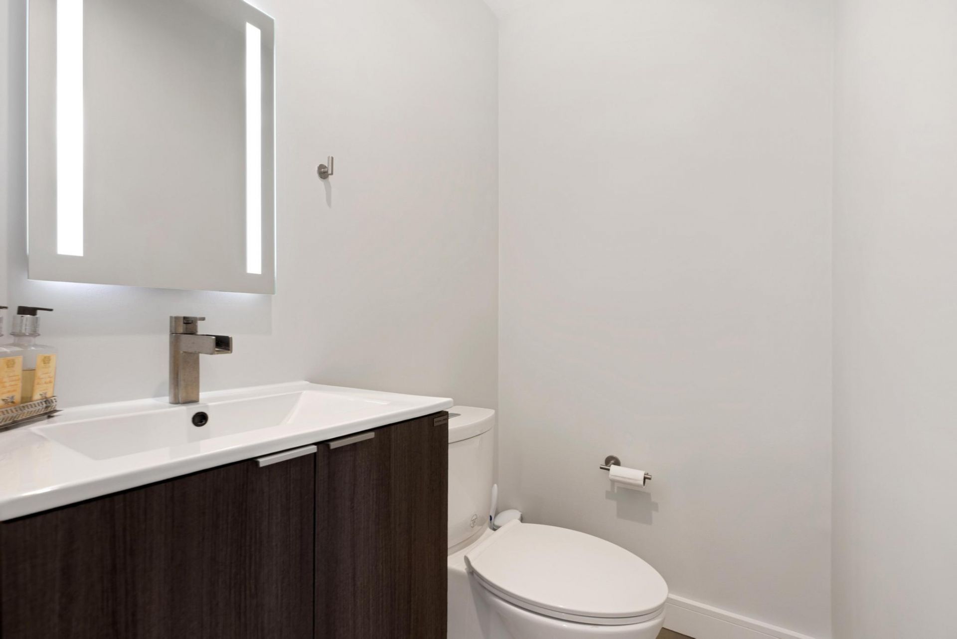 2012 NE 31st Avenue, Fort Lauderdale, FL 33305 Photo