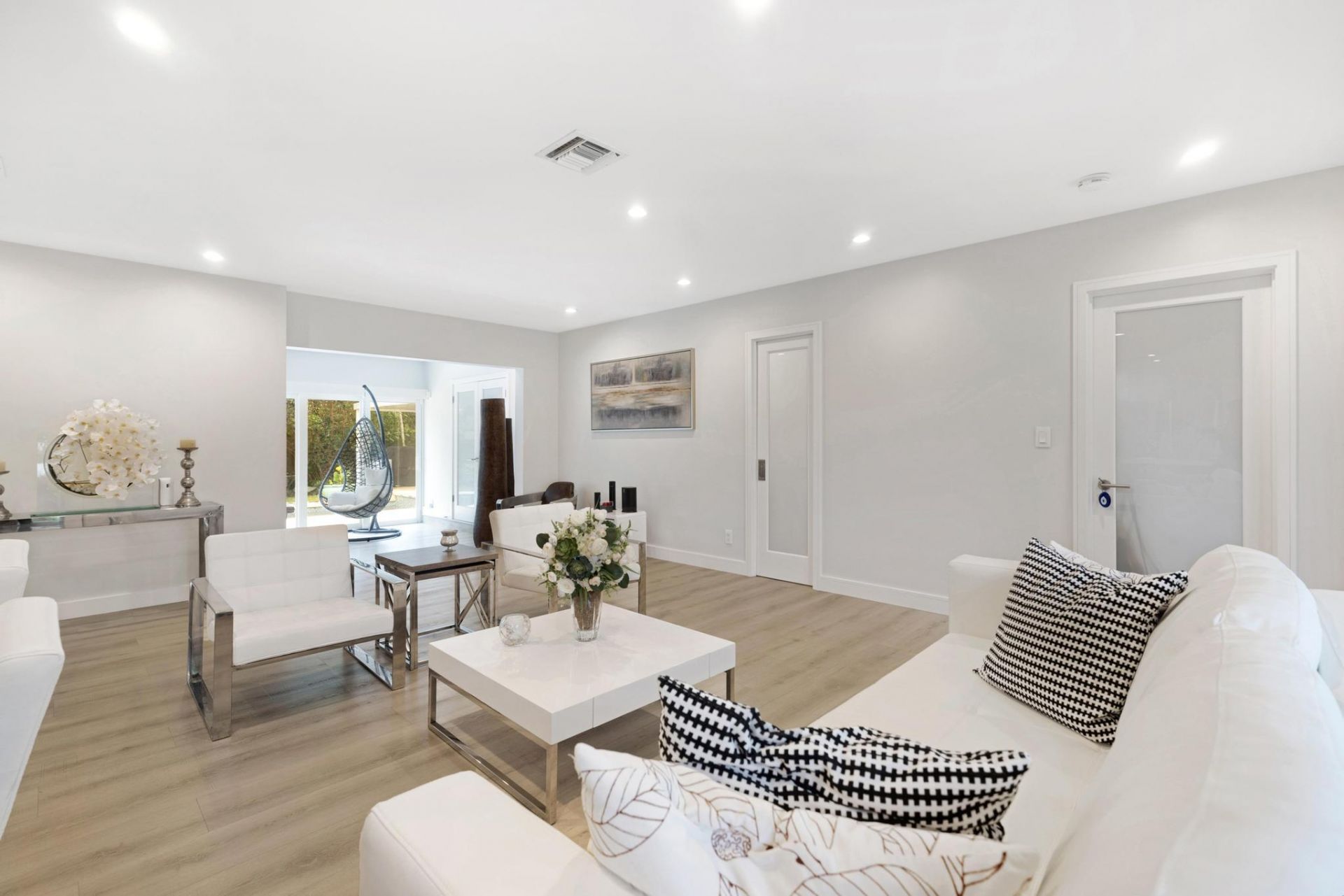 2012 NE 31st Avenue, Fort Lauderdale, FL 33305 Photo