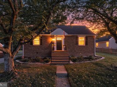 2902 SUMMERFIELD ROAD, FALLS CHURCH, VA 22042