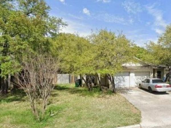 8704 Weiser DR, Unit A, Austin, TX 78729