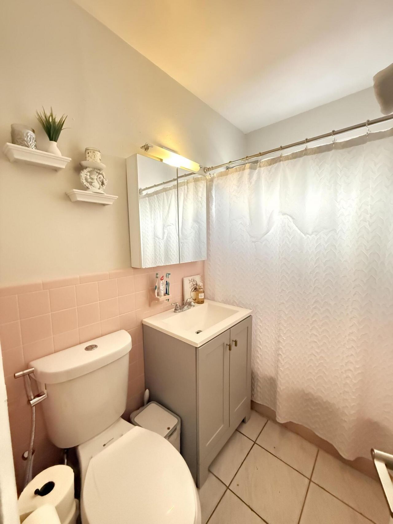 250 SW 76th Court, Miami, FL 33144 Photo