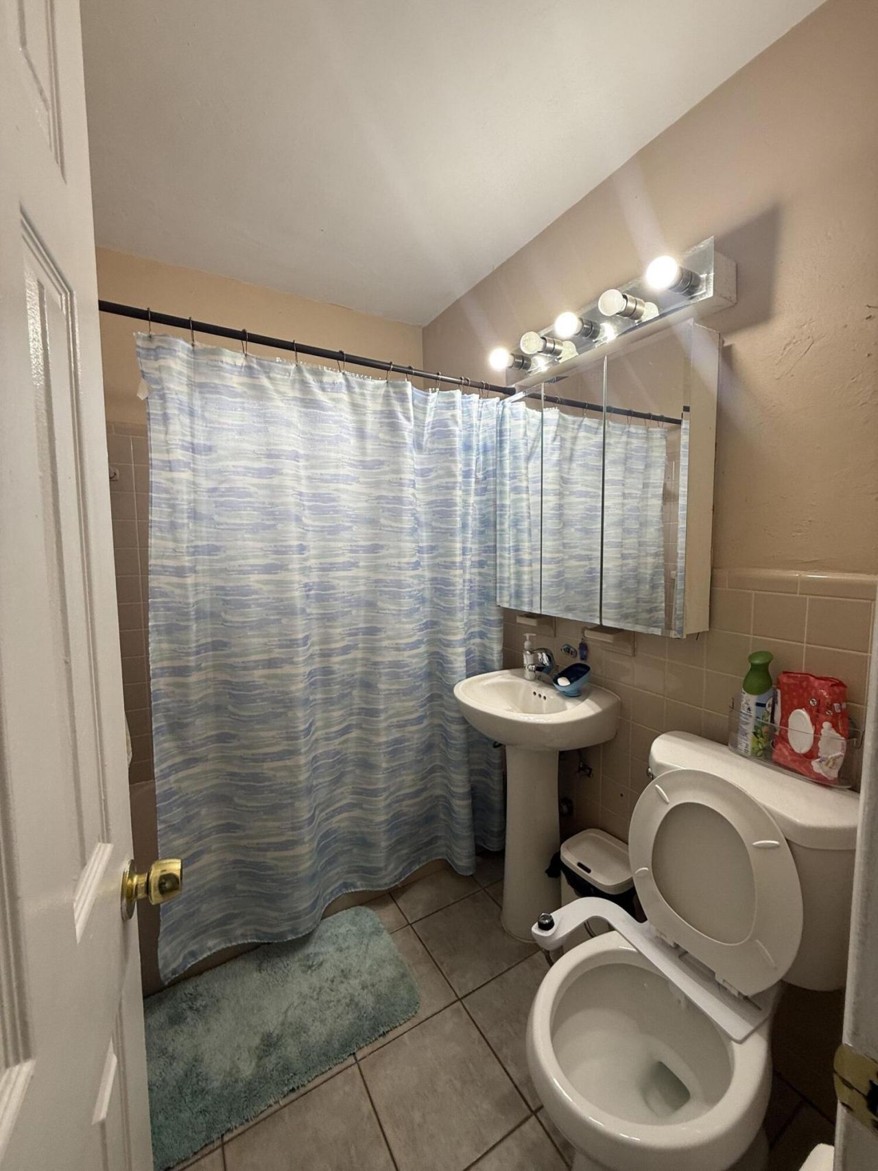 250 SW 76th Court, Miami, FL 33144 Photo