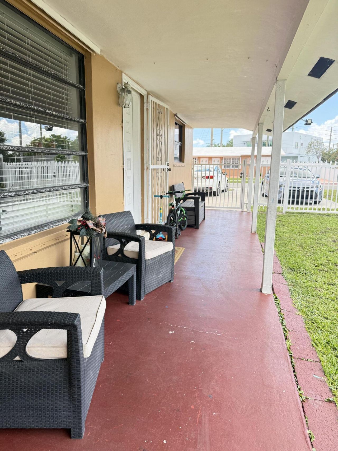 250 SW 76th Court, Miami, FL 33144 Photo